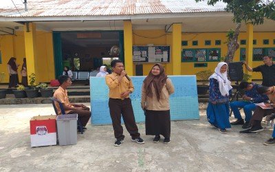 Pesta demokrasi pemilihan ketua dan wakil ketua OSIS masa jabatan 2019/2020 SMAN 3 Seluma